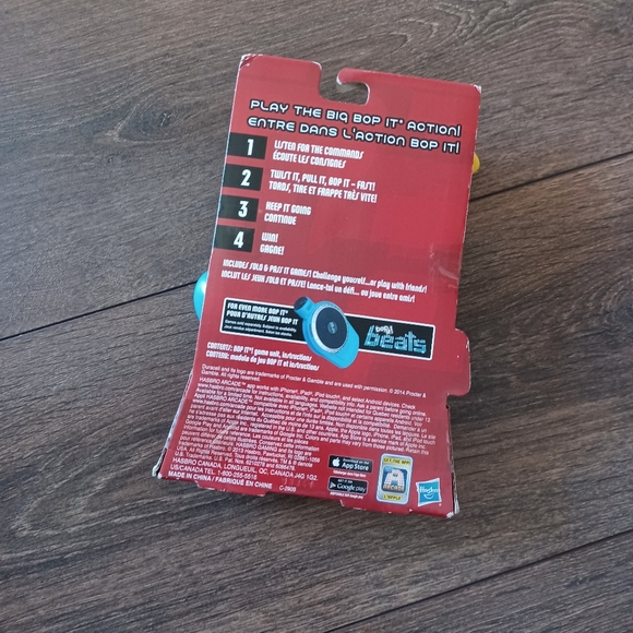 5/$25✨️Micro Series Bop It Game In French - Picture 2 of 2